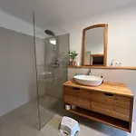 בית חווה Gaestezimmer In רנווג